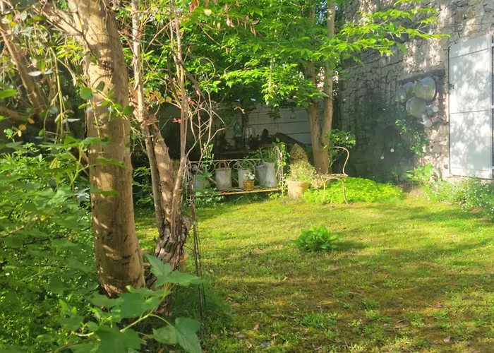 Nocleg ze śniadaniem De Charme Les Quatre-Routes-du-Lot